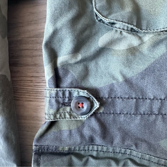 Peek Girls olive Green Camo Hooded Jacket XL 10 discounted shipping - Picture 7 of 8